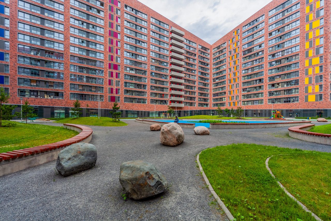 Люкс (Диор), Апартаменты Life Apartments у метро ЦСКА