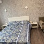 Студио (Восемь), Гостевой дом Галон