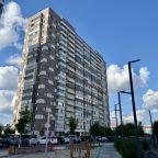 Апартаменты (С закрытым двором, рядом ТЦ Кристалл!), Апартаменты На Менделеева