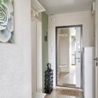 Апартаменты (MyHomeYourHome на ул. Софьи Ковалевской д.16), Апартаменты Myhomе Yourhome на Софьи Ковалевской 16