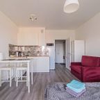 Квартира (Студия 30 кв м), Апартаменты СалютАпарт Прайм
