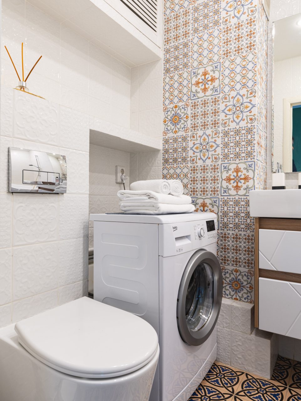 Квартира (RoomyRoom у метро Парнас), Апартаменты RoomyRoom у метро Парнас