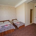 Трехместный (Комфорт), Дом отдыха Солнечный бриз