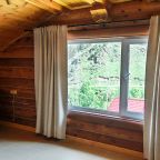Люкс (Luxe*** Room с видом на горы и реку (к2R3)), Отель ЭКО отель в горах Алтая Шале Леший