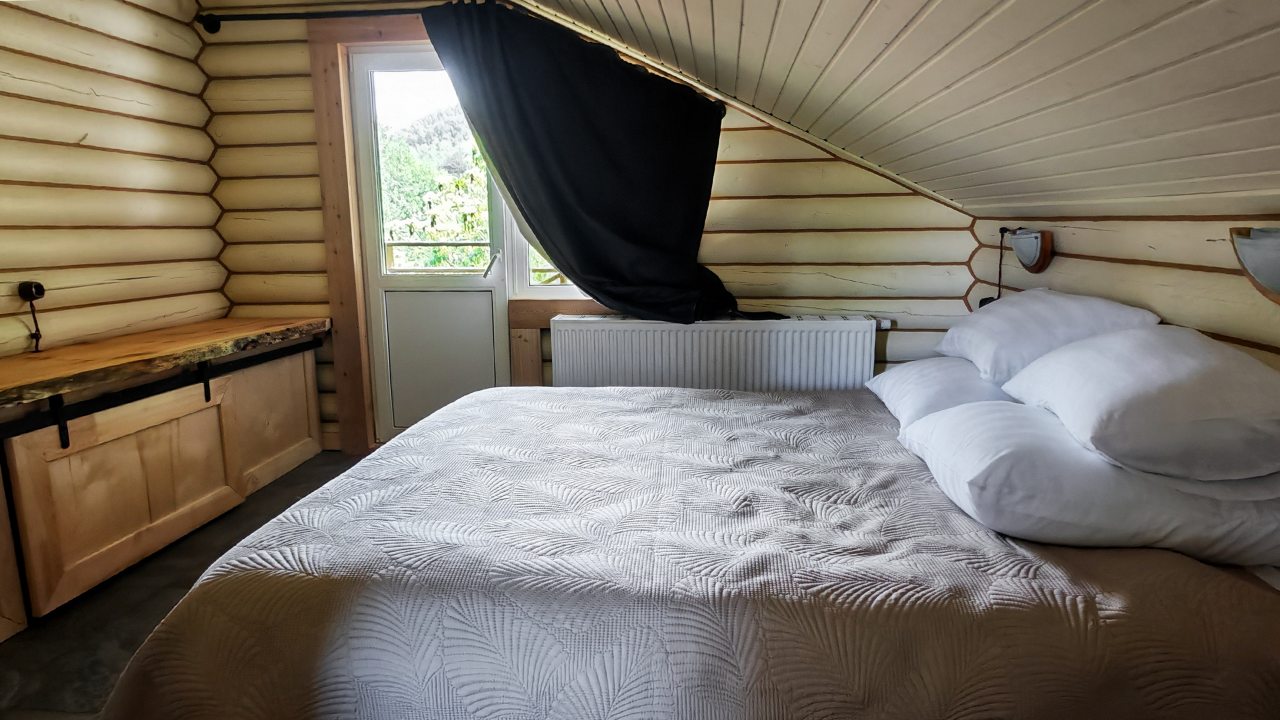Люкс (Luxe** Room двухкомнатный с видом на горы и реку (к1R3)), Отель ЭКО отель в горах Алтая Шале Леший