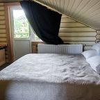 Люкс (Luxe** Room двухкомнатный с видом на горы и реку (к1R3)), Отель ЭКО отель в горах Алтая Шале Леший