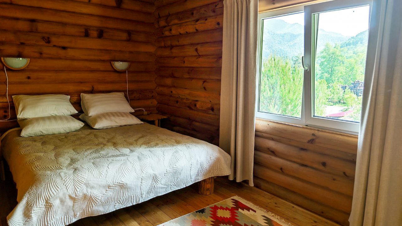 Делюкс (Deluxe** Room семейный большой с террасой (к3R2)), Отель ЭКО отель в горах Алтая Шале Леший