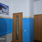 Шестиместный Женский (Греция), Хостел Вокруг Света