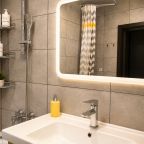 Квартира (Студия 65 м² в центре — напротив Педуниверситет, 5 минут до ж/д вокзала), Апартаменты Просторная студия 65м2 в центре напротив Педуниверситета