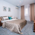 Апартаменты (Myhome Yourhome на ул. Академика Платонова д.10 к.4), Апартаменты Myhome Yourhome на улице Академика Платонова 10к4
