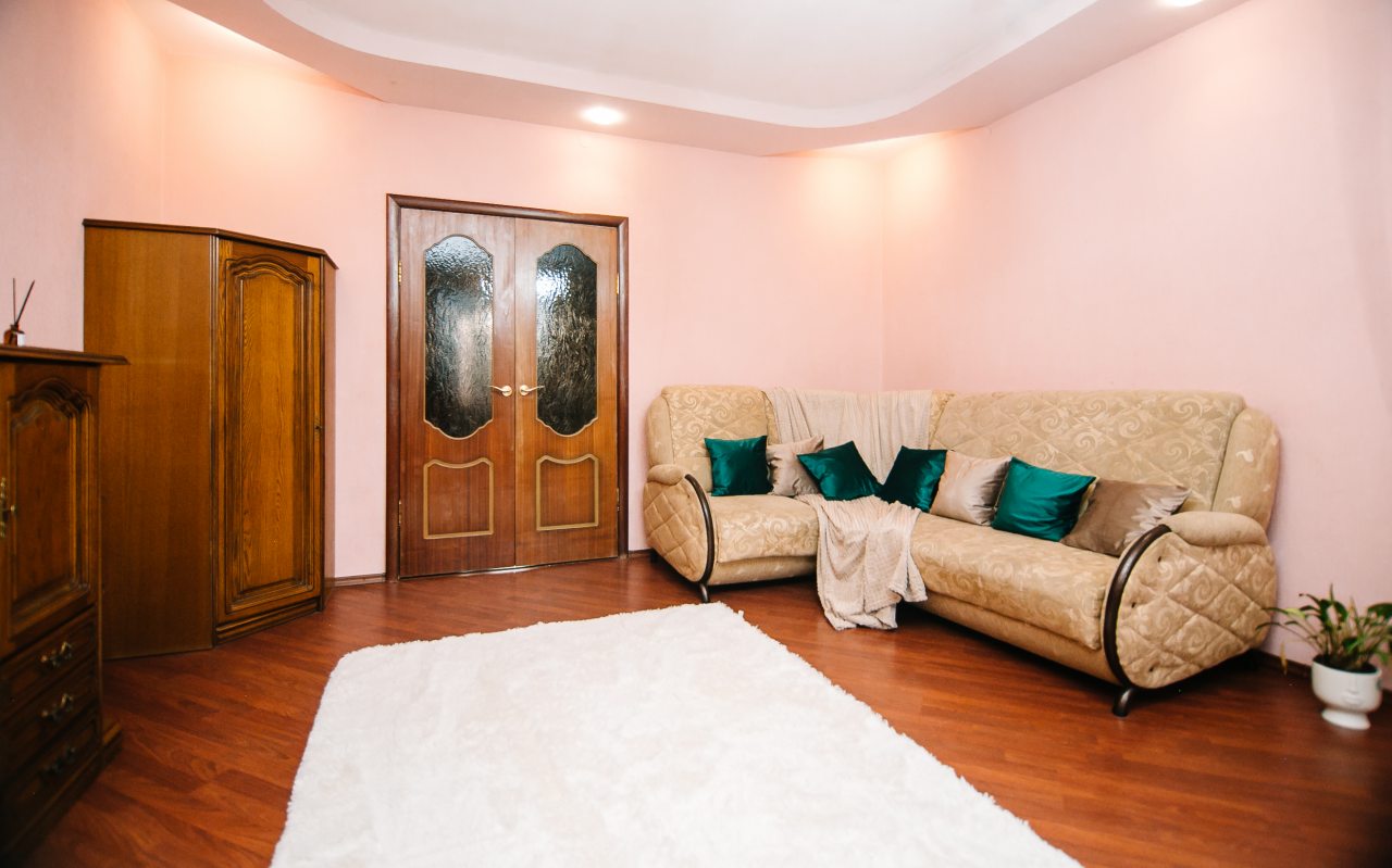 Апартаменты (Myhome Yourhome на ул. Академика Платонова д.10 к.4), Апартаменты Myhome Yourhome на улице Академика Платонова 10к4