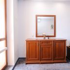 Апартаменты (Myhome Yourhome на ул. Академика Платонова д.10 к.4), Апартаменты Myhome Yourhome на улице Академика Платонова 10к4