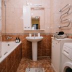 Апартаменты (Myhome Yourhome на ул. Академика Платонова д.10 к.4), Апартаменты Myhome Yourhome на улице Академика Платонова 10к4
