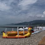 Можно покататься на водных аттракционах
