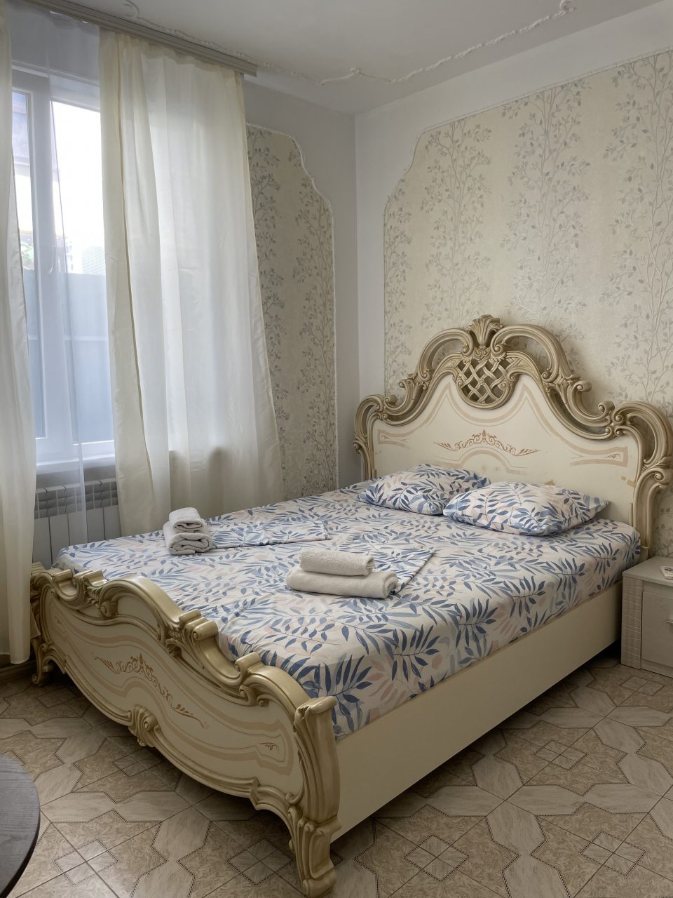 Двуспальная кровать 160*200