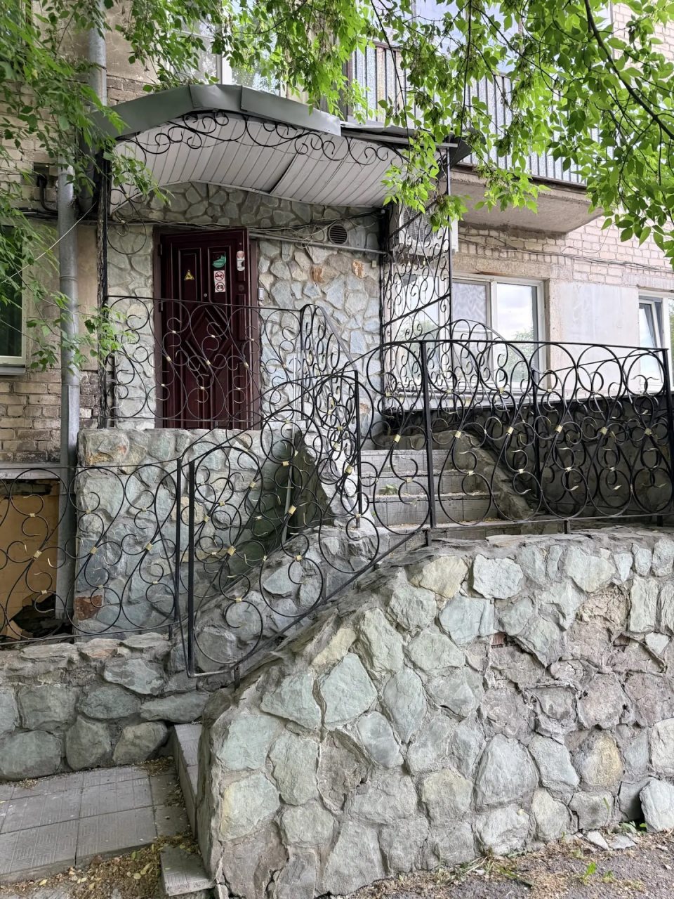 Полулюкс (Уютный), Гостиница Полярис