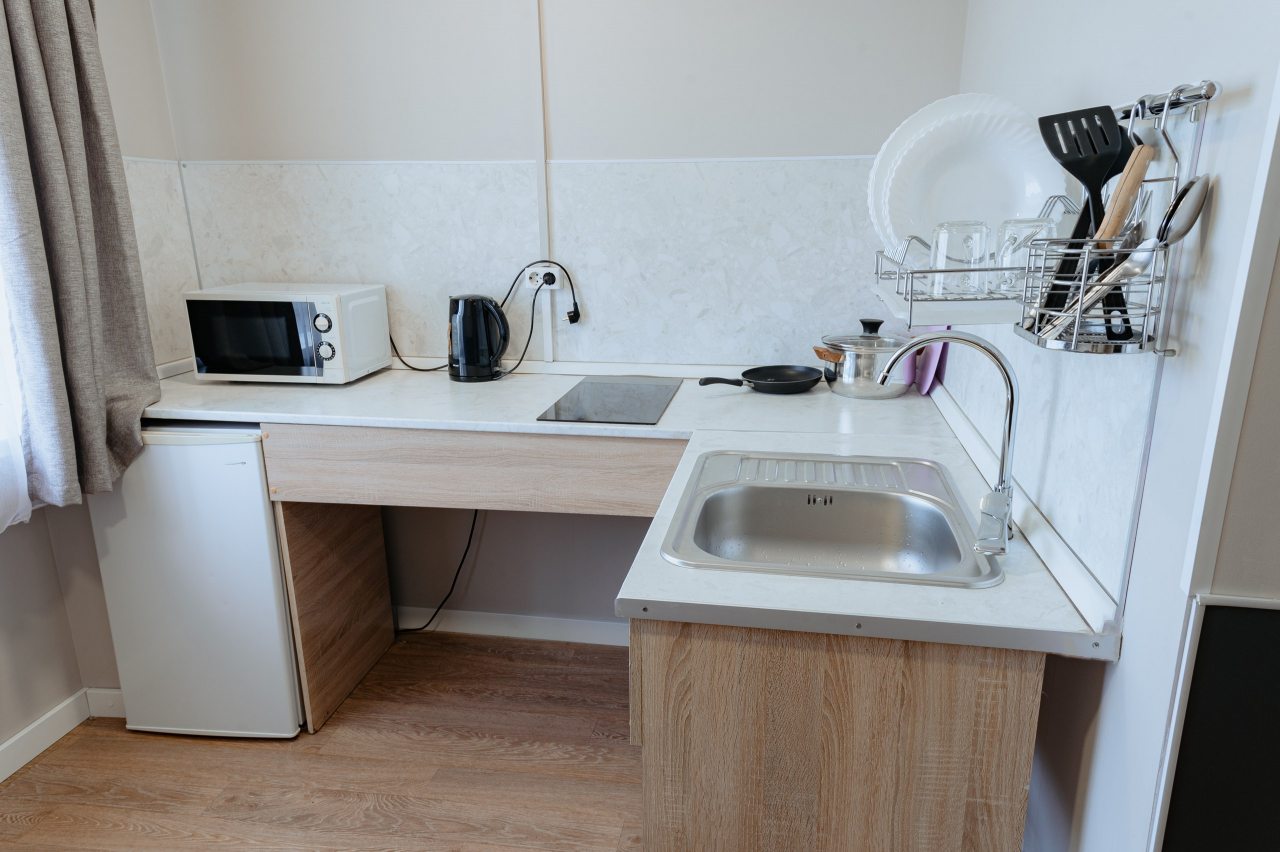 Апартаменты (Квартира на Байкальской 402), Апартаменты Соколов
