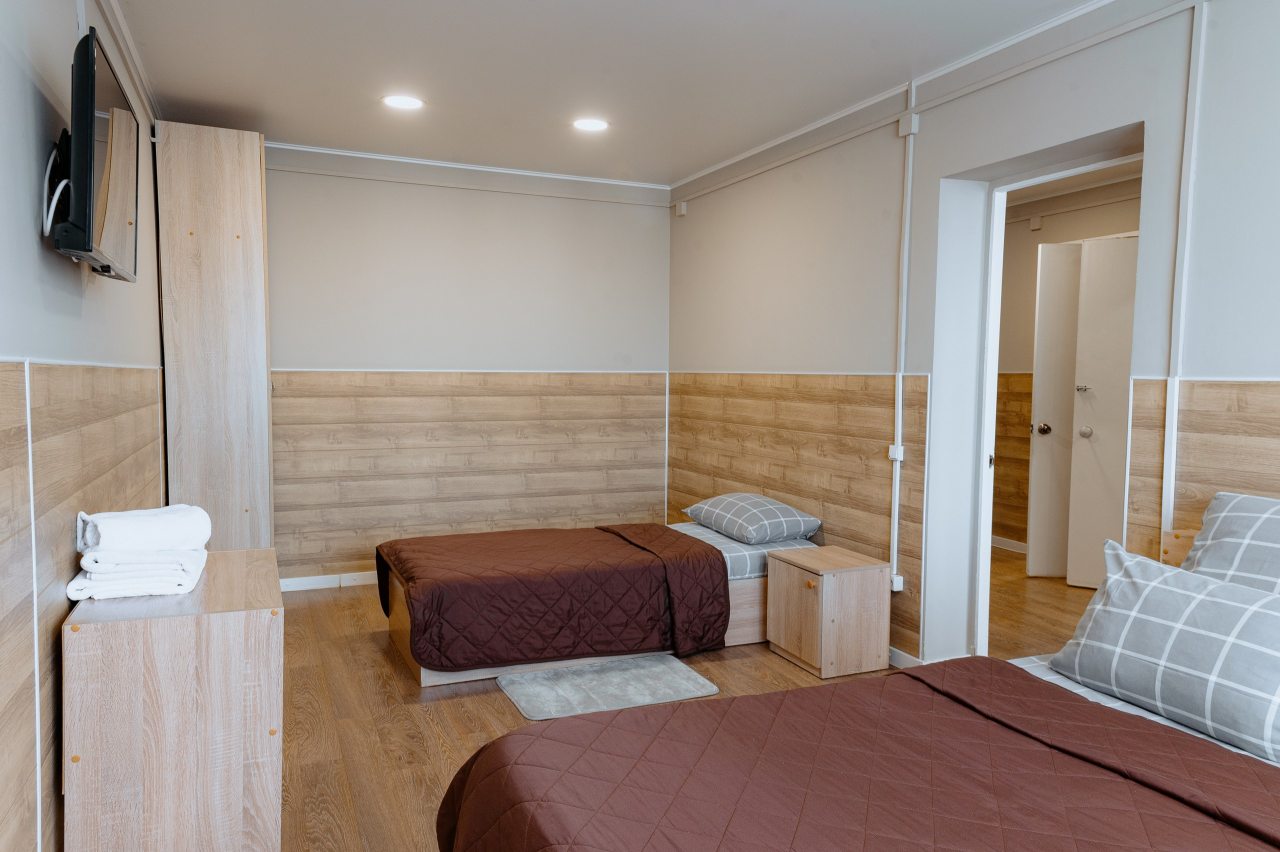 Апартаменты (Квартира на Байкальской 416), Апартаменты Соколов
