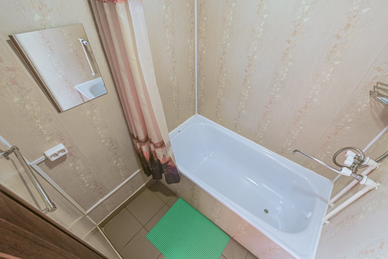 Апартаменты (Квартира на Байкальской 407), Апартаменты Соколов