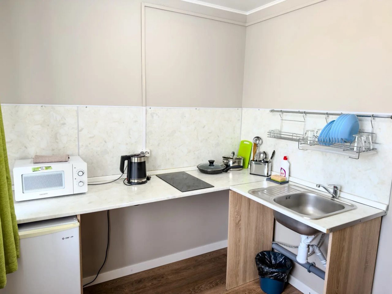 Апартаменты (Квартира на Байкальской 411), Апартаменты Соколов