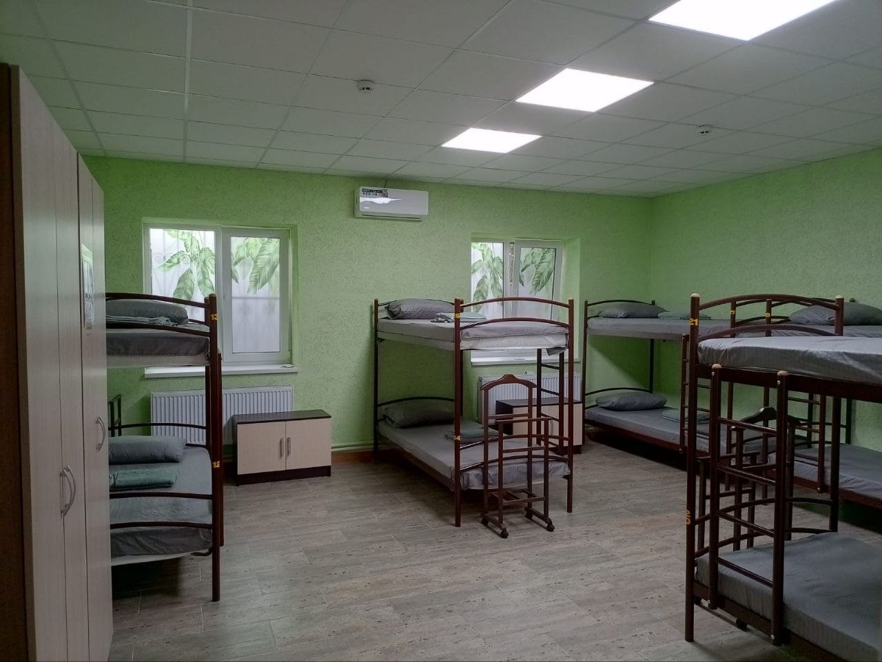 Номер (Кровать в общем номере с 5 кроватями), Хостел МВ София