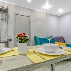 Четырехместный (В центре у метро Козья Слобода — Liberty Sity Apartments), Апартаменты Liberty Sity на Бондаренко