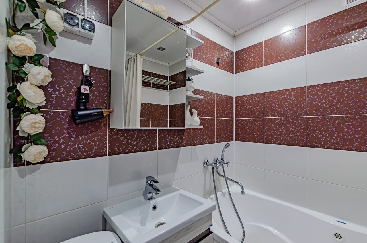 Четырехместный (В центре у метро Козья Слобода — Liberty Sity Apartments), Апартаменты Liberty Sity на Бондаренко