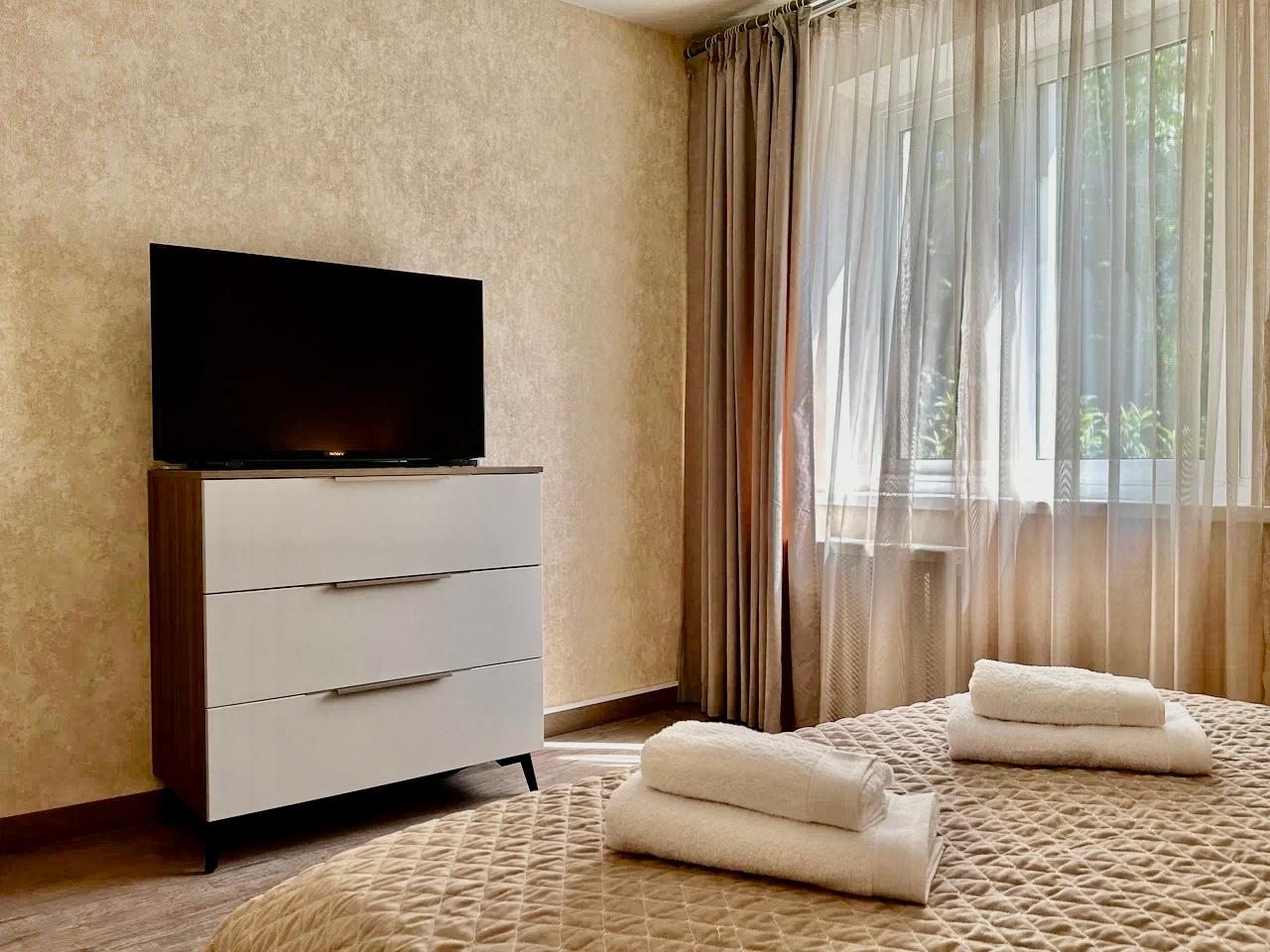Квартира (С лоджией), Апартаменты Sun City Apartments на Красноармейской 4