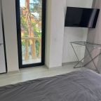 Апартаменты (Трехместные 302), Апартаменты На улице Светлой