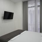 Апартаменты (Пятиместные 305 с балконом), Апартаменты На улице Светлой