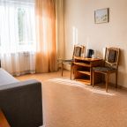 Трёхместный и более (Эконом 6), Гостиница Солнце