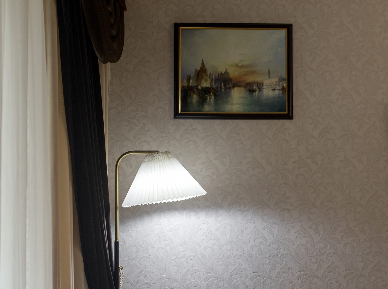 Апартаменты (В гостях у бабушки), Апартаменты KEY2HOME на Троицкой