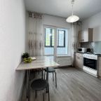 Шестиместный (Ясный берег 33, 1 этаж), Апартаменты HOME Ясный берег 33