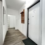 Шестиместный (Ясный берег 33, 1 этаж), Апартаменты HOME Ясный берег 33