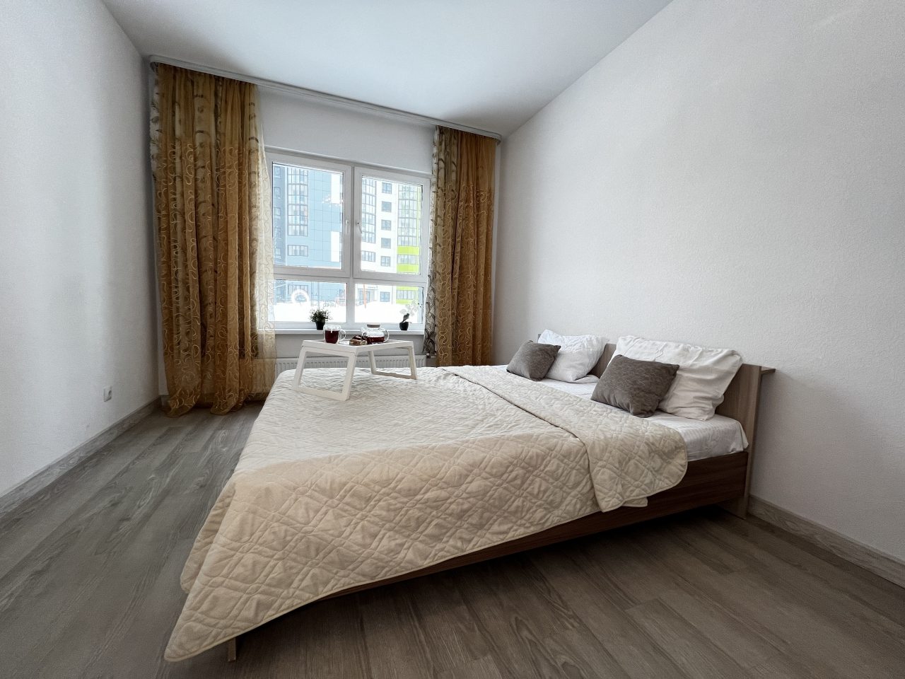 Шестиместный (Ясный берег 33, 1 этаж), Апартаменты HOME Ясный берег 33