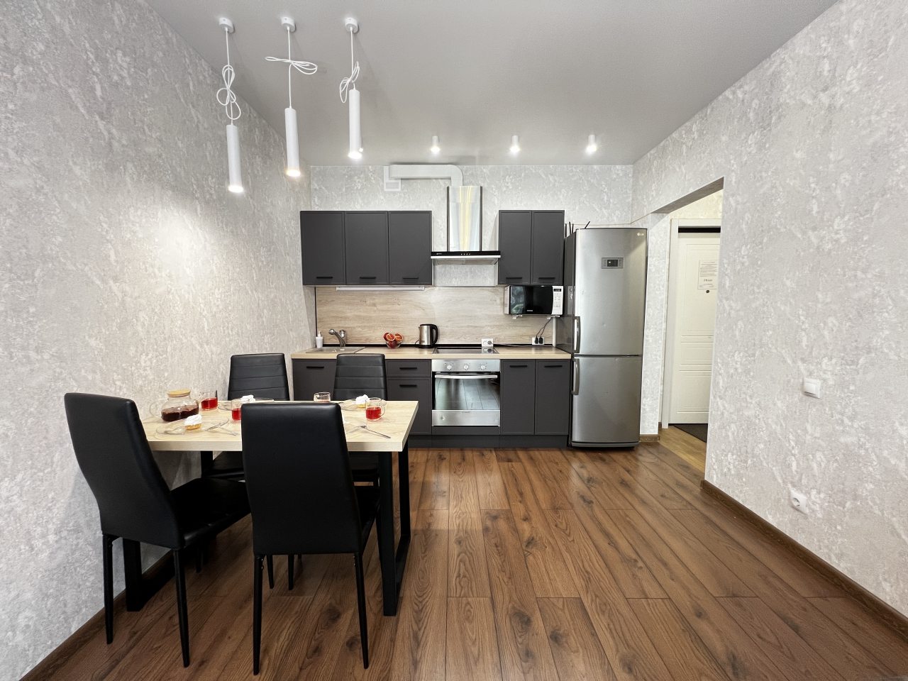 Шестиместный (Ясный берег 33, 5 этаж), Апартаменты HOME Ясный берег 33