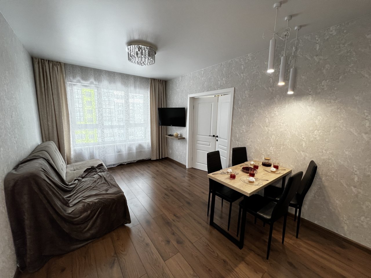 Шестиместный (Ясный берег 33, 5 этаж), Апартаменты HOME Ясный берег 33