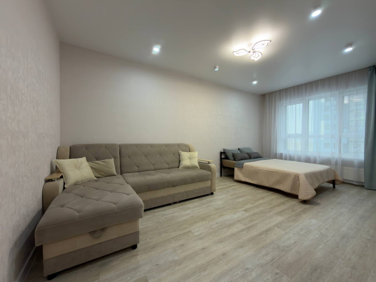 Шестиместный (Ясный берег 33, 9 этаж), Апартаменты HOME Ясный берег 33