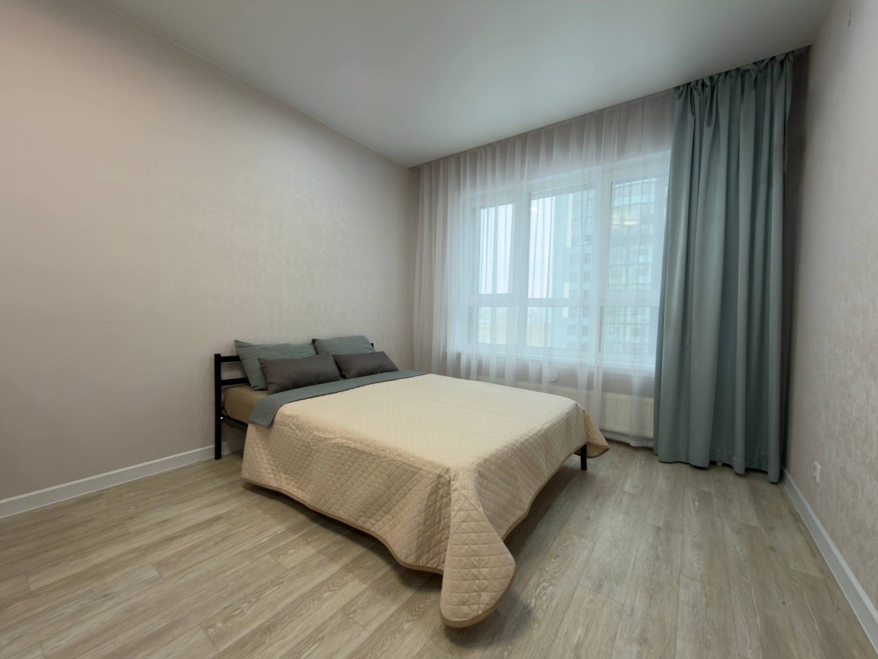 Шестиместный (Ясный берег 33, 9 этаж), Апартаменты HOME Ясный берег 33