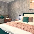 Четырехместный (У Гостиного двора — Liberty Sity Apartments), Апартаменты Liberty Sity Apartments на Революционной 14