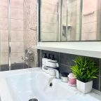 Четырехместный (У Гостиного двора — Liberty Sity Apartments), Апартаменты Liberty Sity Apartments на Революционной 14