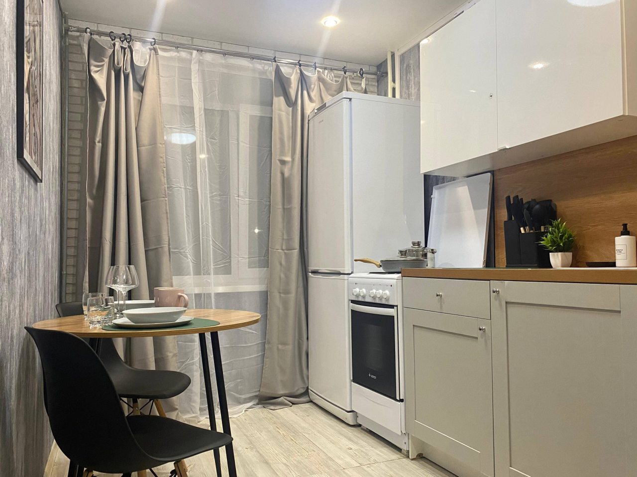 Четырехместный (У Гостиного двора — Liberty Sity Apartments), Апартаменты Liberty Sity Apartments на Революционной 14