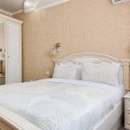 Квартира (Сказка), Апартаменты На ул. Восточно-Кругликовской 34