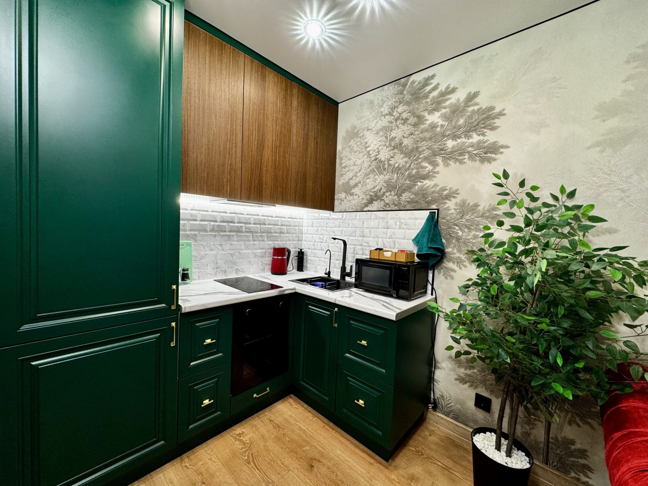 Полулюкс (Квартира 1-к. 42 м². «Изумрудная»), Апартаменты На Красных Партизан