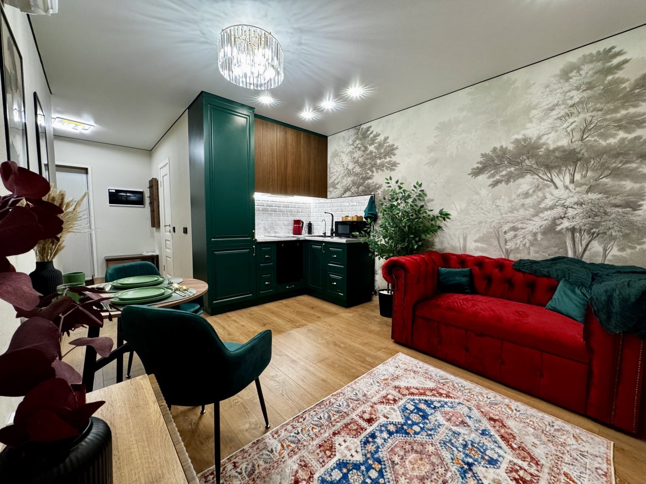 Полулюкс (Квартира 1-к. 42 м². «Изумрудная»), Апартаменты На Красных Партизан