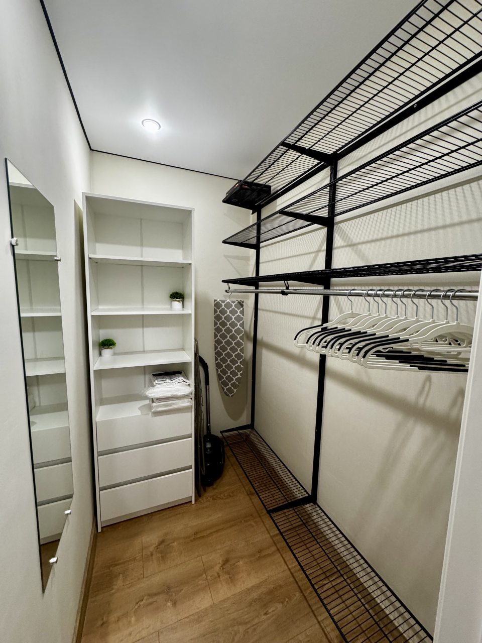 Полулюкс (Квартира 1-к. 42 м². «Изумрудная»), Апартаменты На Красных Партизан