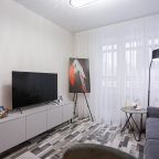 Квартира (Для 4-х гостей SunSet Девушка в красном), Апартаменты SunSet на Александра Хохлова 3