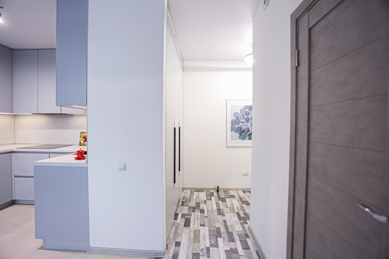 Квартира (Для 4-х гостей SunSet Девушка в красном), Апартаменты SunSet на Александра Хохлова 3