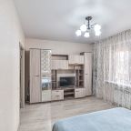 Трёхместный и более (По ул.Комсомольская 373 Б), Апартаменты Евродвушка на юге города