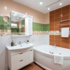 Шестиместный (Улучшенный), Апартаменты На Азина